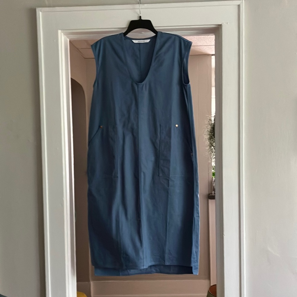 MRS. WORKWARE sleeveless scoop dress